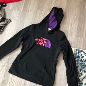 Women’s north face hoodie